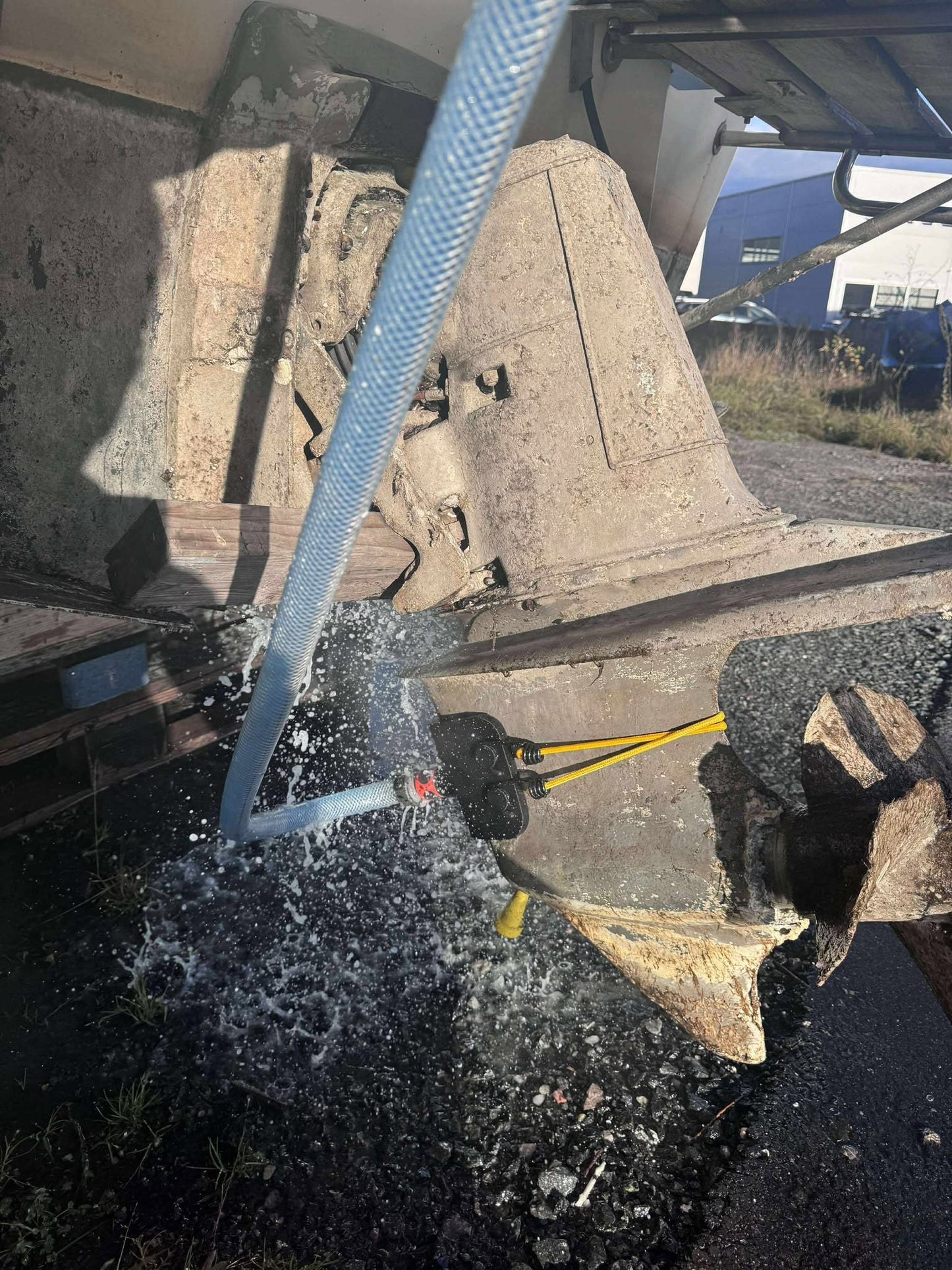 DPE/DP-E STERNDRIVE FLUSH KIT